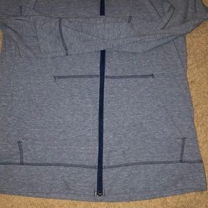 Columbia Jackets & Coats - Men’s Columbia lightweight zip up jacket. Columbia Jackets & Coats - Men’s Columbia lightweight zip up jacket.